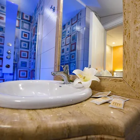 Kavani 4* Pizzo (Calabria)