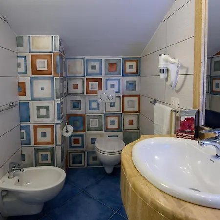 Kavani 4* Pizzo (Calabria)